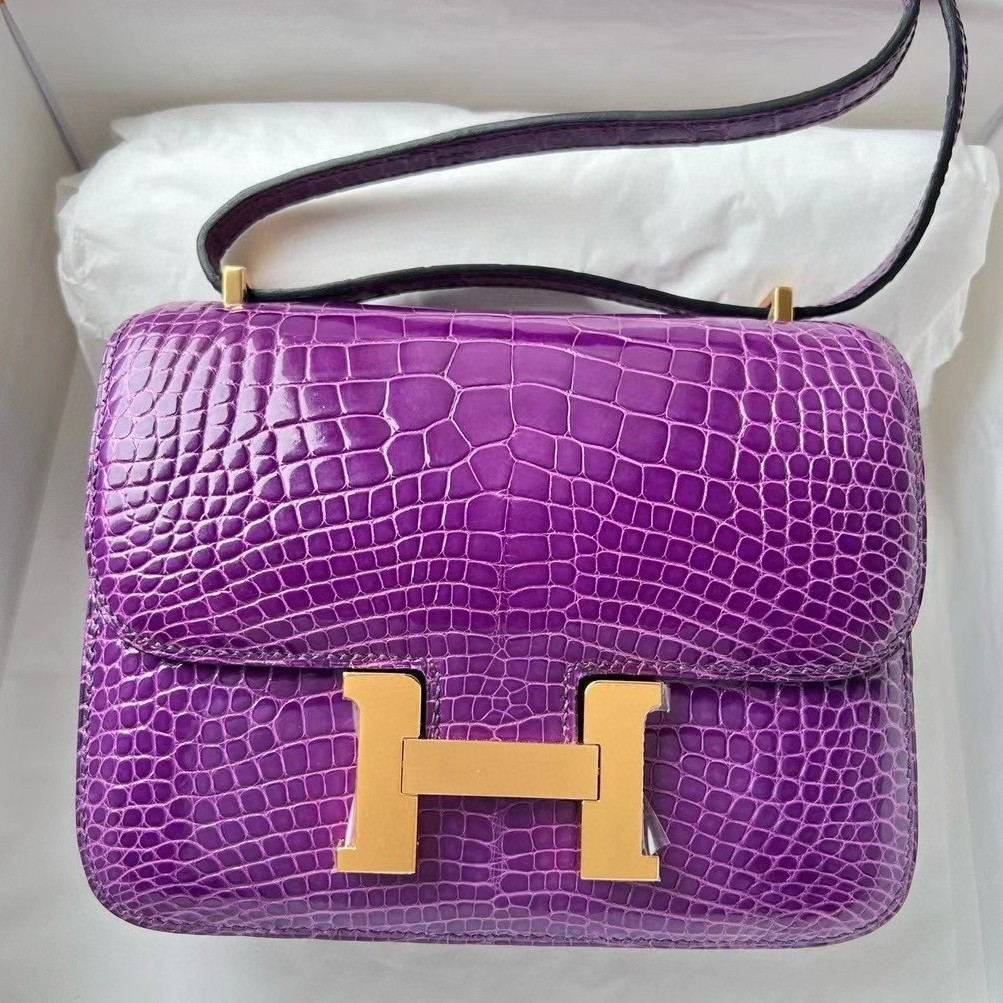 Hermes Constance 18 Handmade Bag In Purple Shiny Alligator Leather