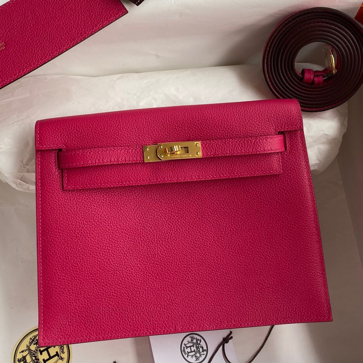 Hermes Kelly Danse II Bag In Rose Mexico Evercolor Calfskin